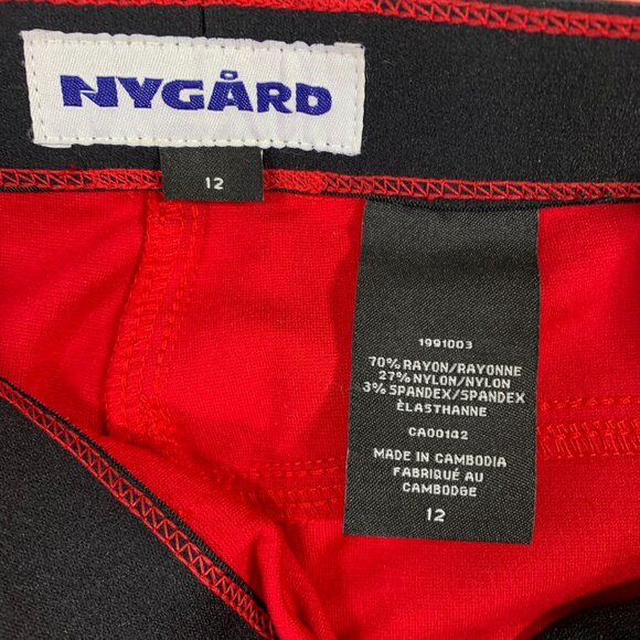Nygard Women's  Red cropped Capri Pants  Stretchy Pull On Size 12 - Picture 13 of 15